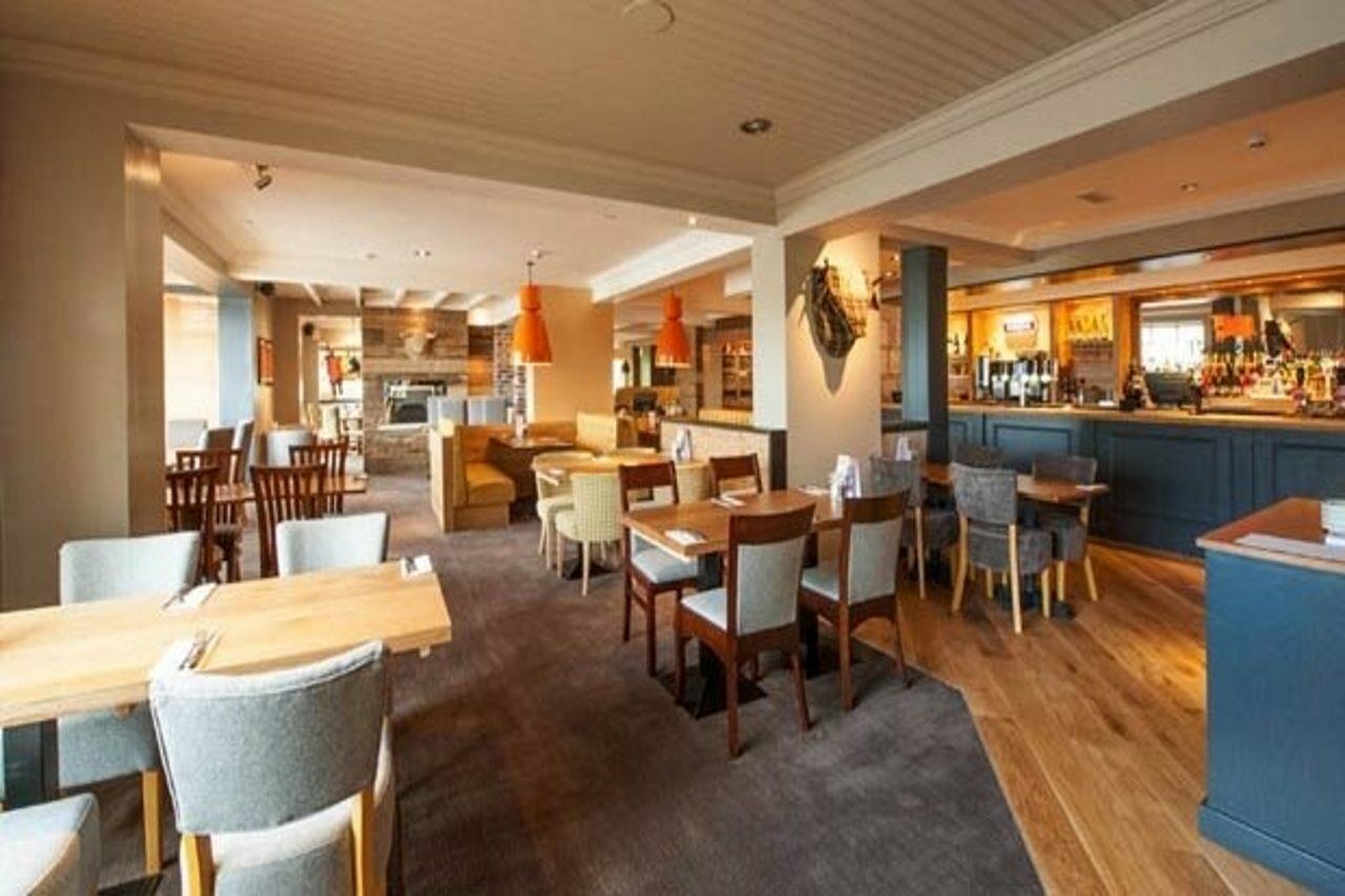 Premier Inn 伊夫舍姆 外观 照片